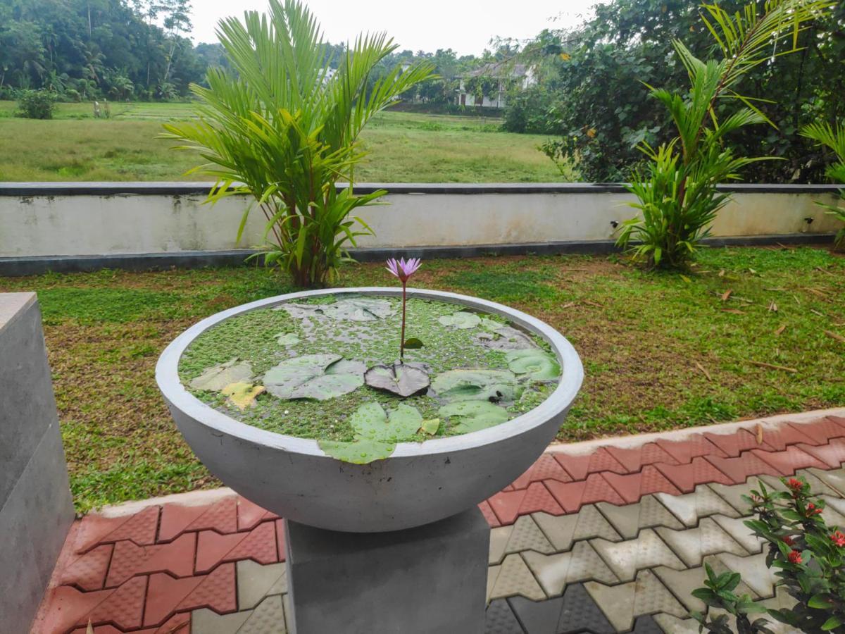 Villa Red Pool Hikkaduwa Extérieur photo